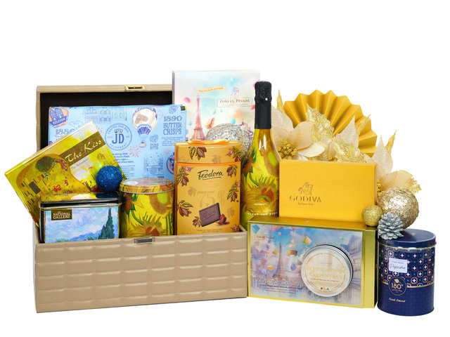 Deluxe Gold Wine And Food Hamper 0102A5