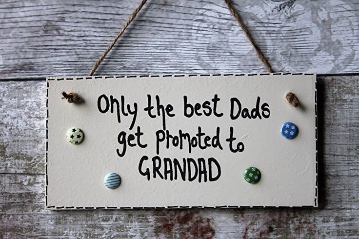 MadeAt94 Wooden Gift Plaque Only the Best Dads Get Promoted to Grandad