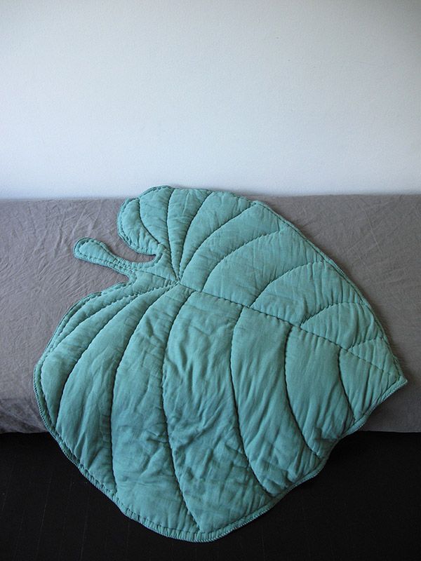 Nofred Leaf Blanket – Green | organic cotton baby blanket