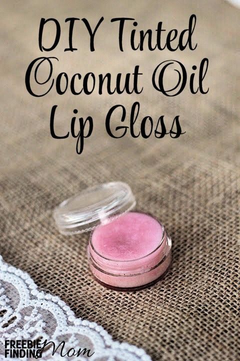 Having a hard time finding your perfect lip gloss shade? Make it yourself with t...