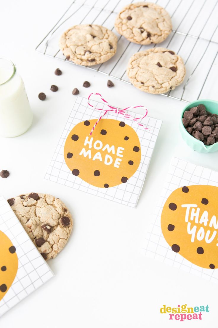 Download these free printable chocolate chip cookie pouches for a quick party fa...