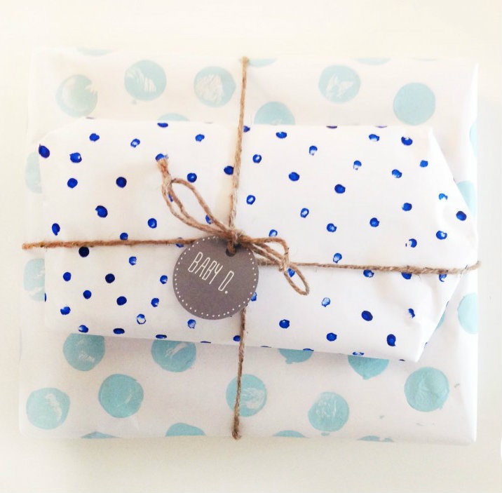 painted dots gift wrapping