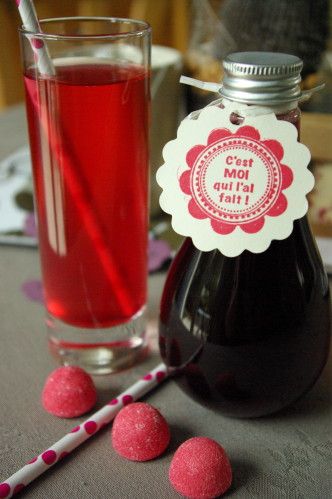 Sirop de fraises Tagada maison avec les bouteilles secouez-moi www.mysweetboutiq...
