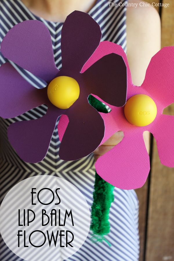 This fun EOS lip balm flower makes a great gift idea for any holiday or occasion...