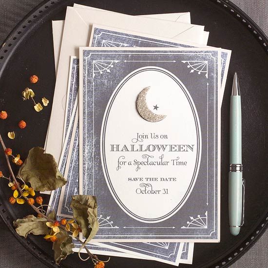 Impress your guests with these old-fashioned Halloween party invitations.