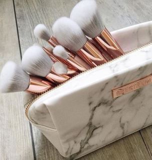 these makeup brushes are beautiful! Beauty Stocking Stuffers Under $15