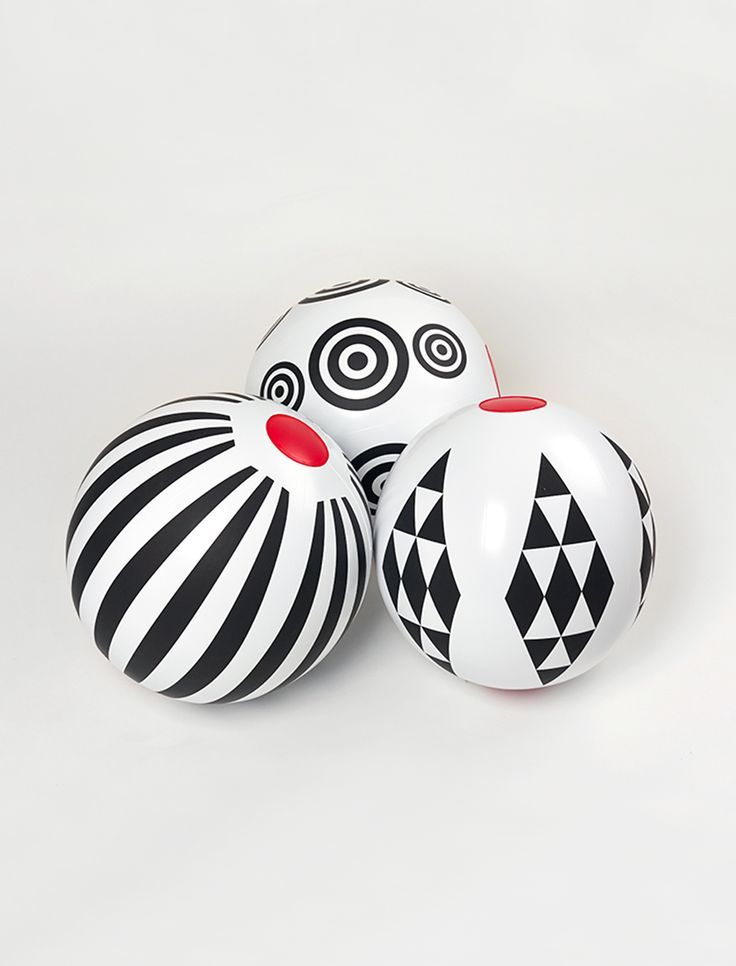 Striking modern beach balls designed by Czech graphic designer Zuzana Lednická ...