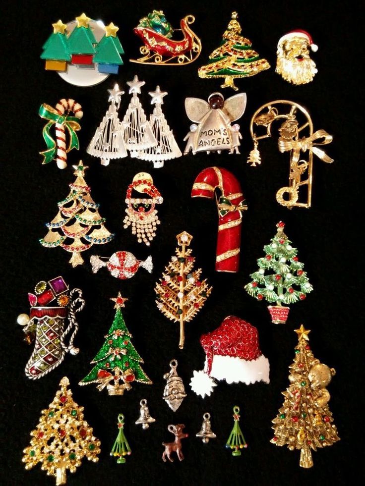 Ho! Ho! Ho! What fun it is... Vintage lot of rhinestone enamel Christmas brooche...