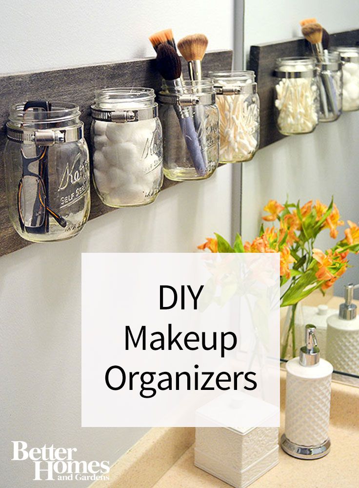 These awesomely easy DIY makeup organizers are cute and functional ways to store...