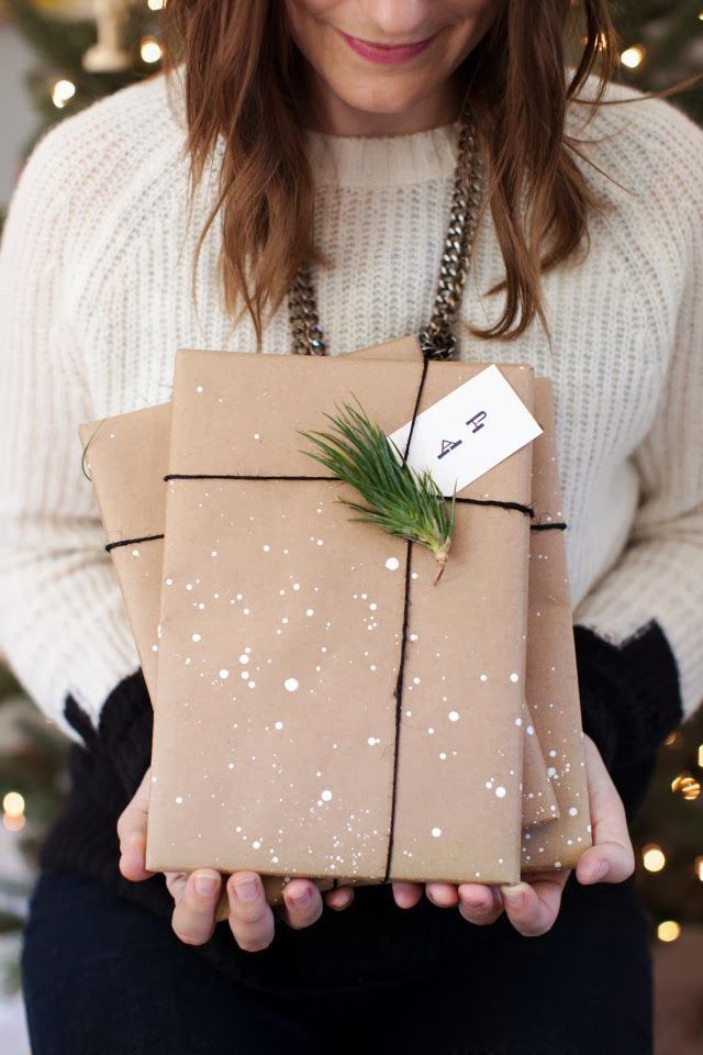 8 Stylish Christmas Gift Wrapping Ideas