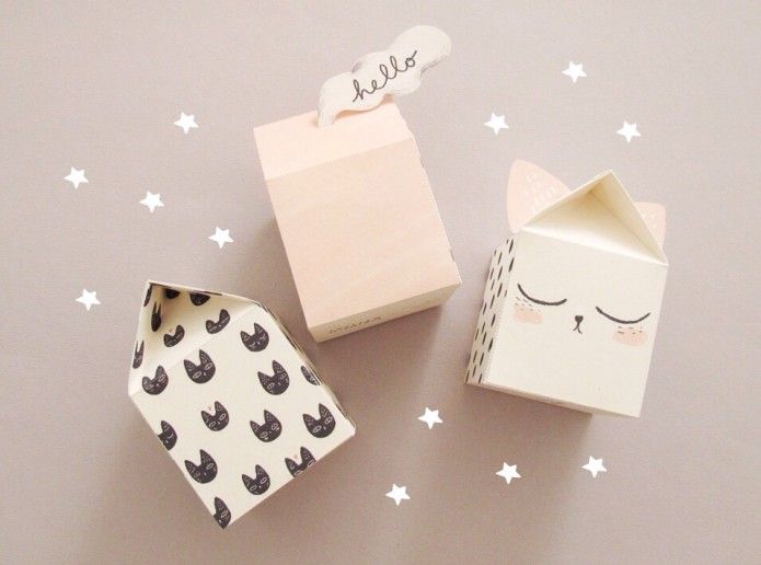 How cute are these paper houses? They'd make lovely gift wrapping