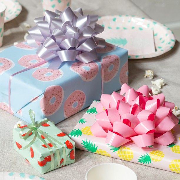 According to Anna elegant gift wrapping adds that final touch to any present. Gi...