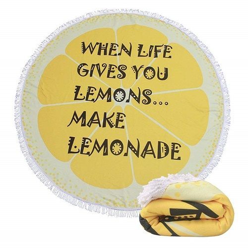 When life gives you lemons… make lemonade! Summer trends beach blanket