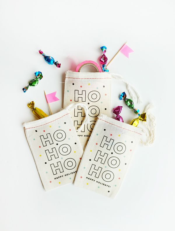 Printable Iron-On Holiday Bags | Oh Happy Day!
