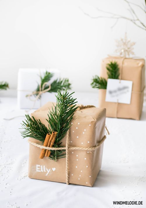 Scandinavian christmas decoration in black and white and diy gift wrapping ideas