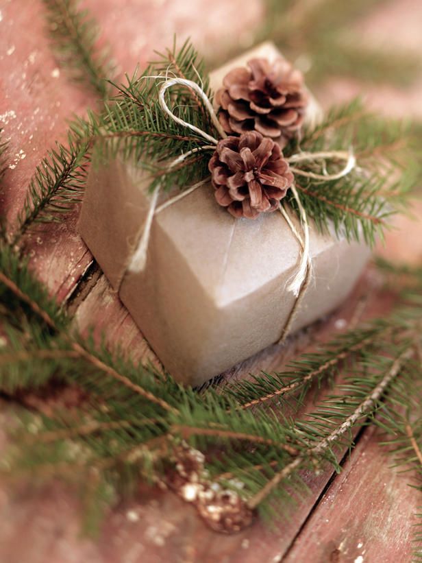 Stylish Holiday Gift Wrap Ideas