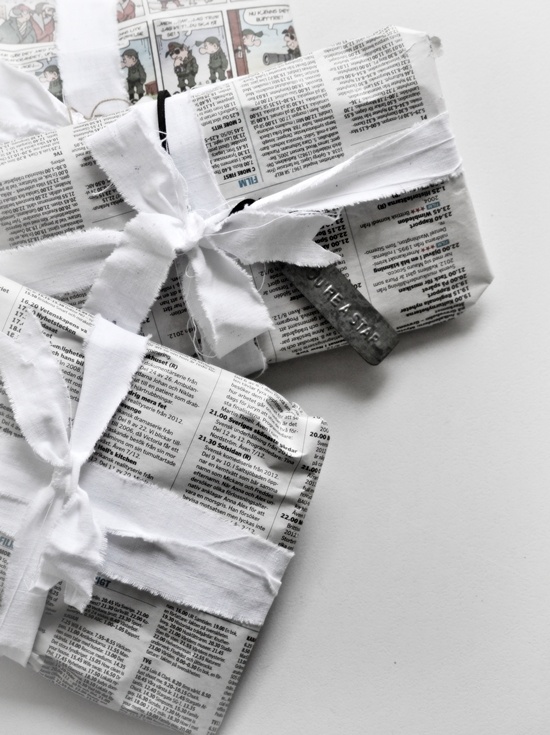 newspaper giftwrap