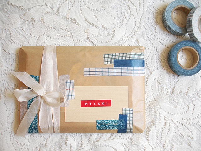 washi tape wrapping