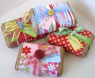 Pretty gift wrapping