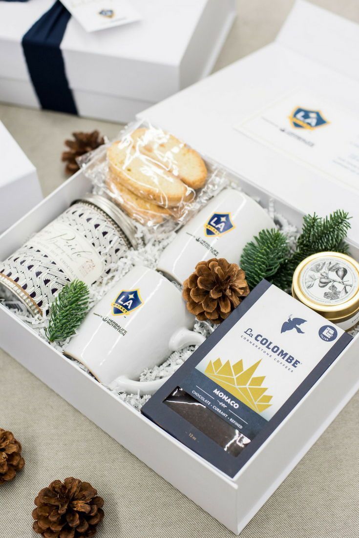 HOLIDAY GIFT BOXES// Navy and white holiday client gift boxes designed for LA Ga...