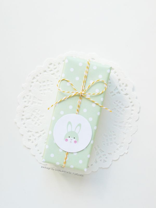 free printable easter wrapping paper | designed by Ghirlanda di Popcorn