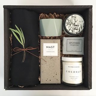 Loved and Found Box Gift Studio: Custom and curated gift boxes for women, men, b...