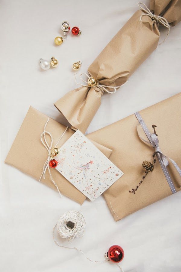 Helena La Petite: Happy 4. Advent / Wrapping Presents