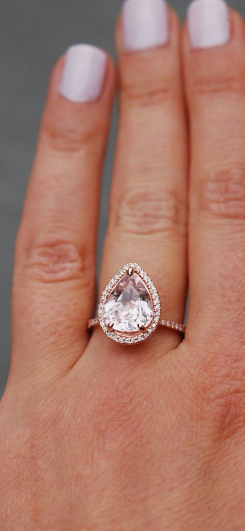 Gorgeous teardrop shape engagement ring