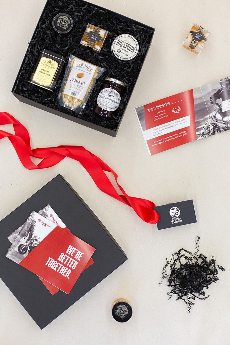 CLIENT GIFTS// Black and red Trader Interactive custom curated client appreciati...