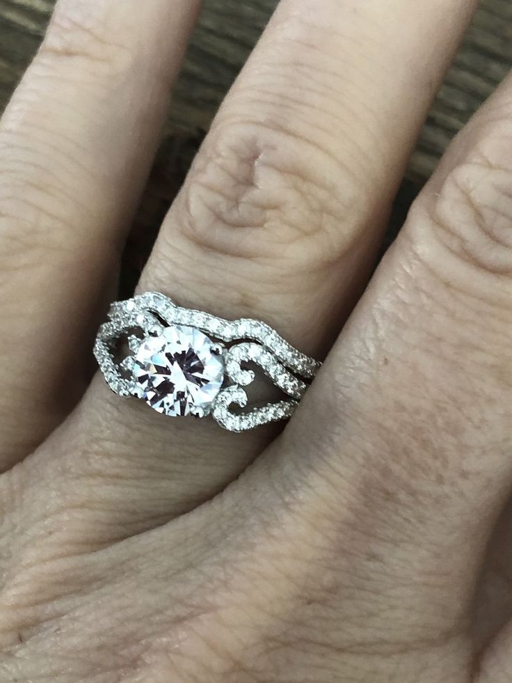 1.3CT Round Cut Russian Lab Diamond Bridal Set Heart Ring