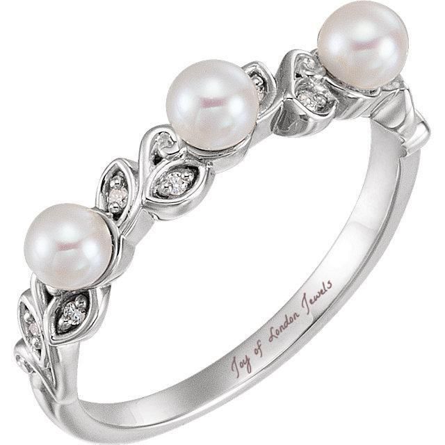 Stackable Leaf Pattern Pearl Ring