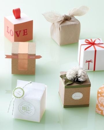 10 Ways to Decorate a Favor Box