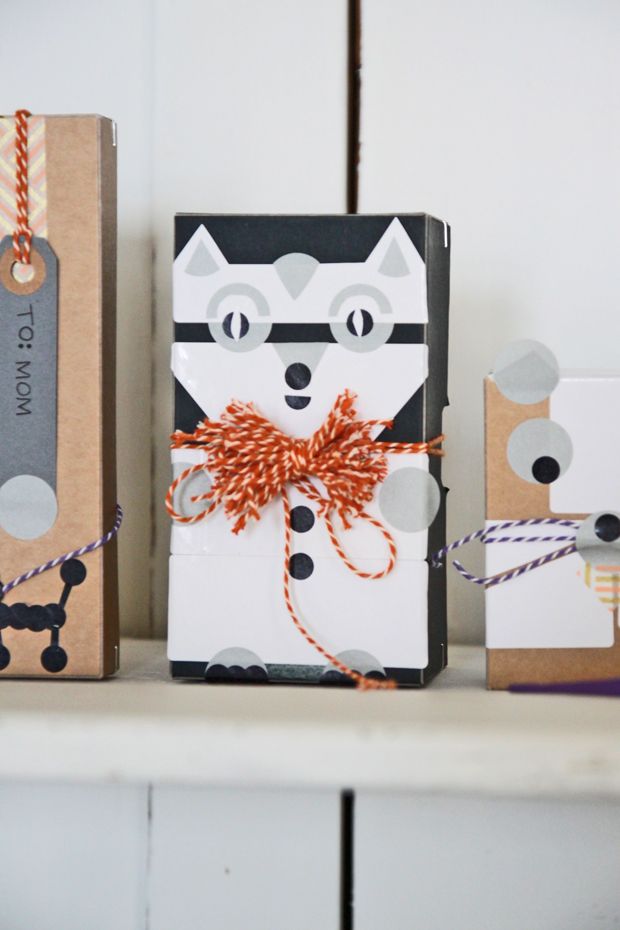 Adorable DIY gift wrapping | Justina Blakeney