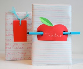 willowday: GIFT WRAP: An Apple for the Teacher