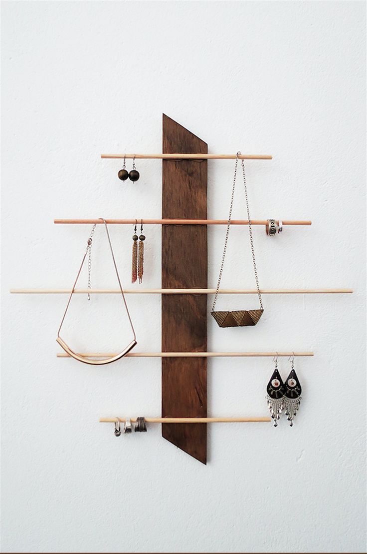 Mom won't believe you made her this sleek jewelry organizer.  #mothersday #inspi...