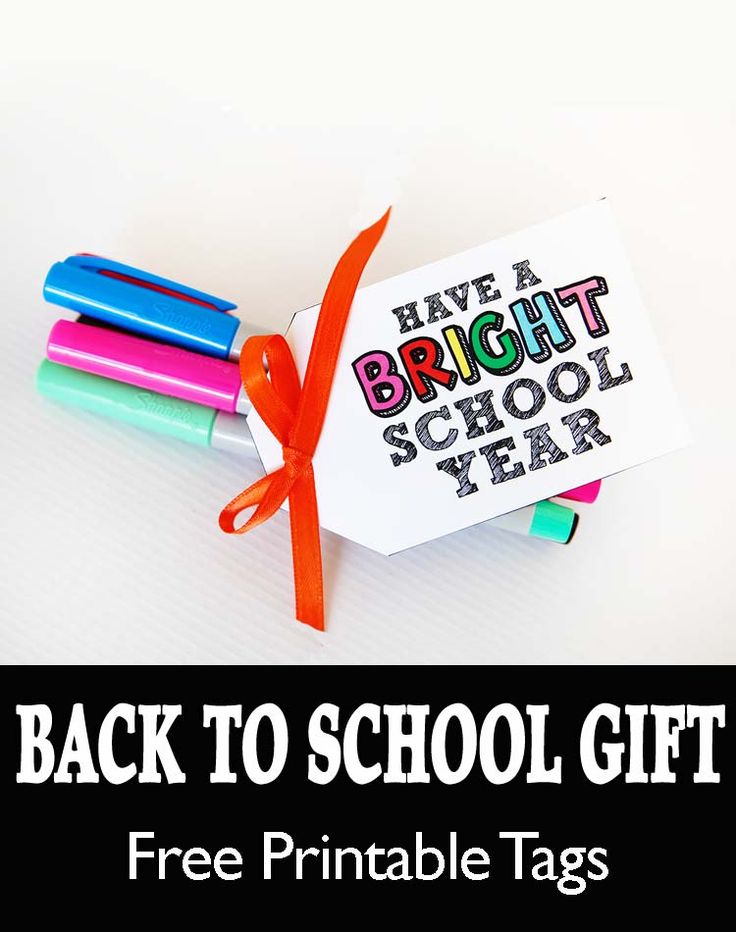 Printable back to school gift tags. Simply print at home and pair with your pres...