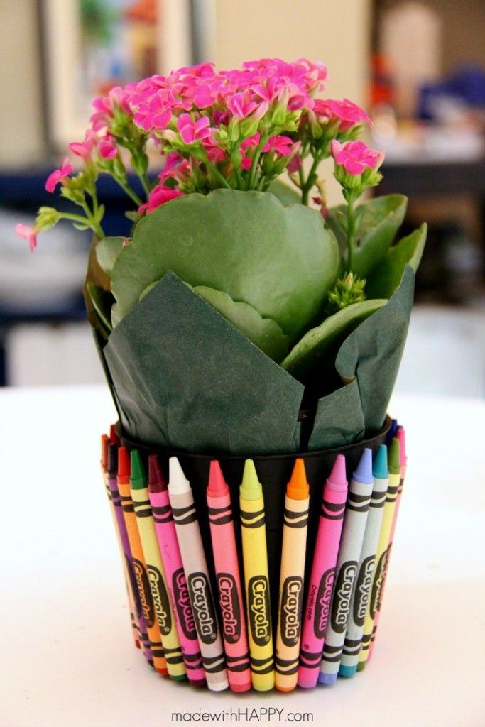 Teachers Gift | Crayon Flower Pot | Back to School | www.madewithHAPPY...