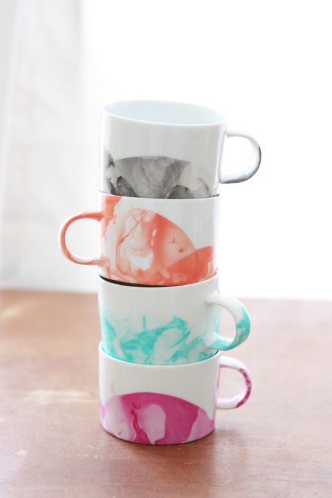 DIY Marbled Mugs:  Start Mom's morning off right with a beautiful, one-of-a-...