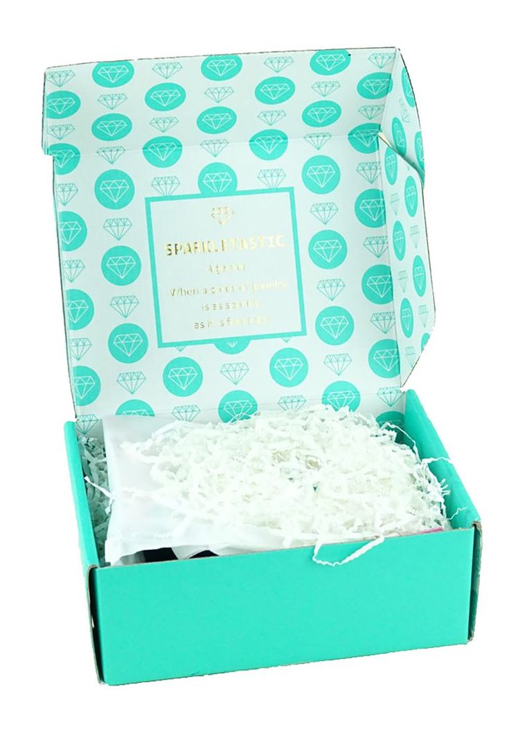 Give Mom some gorgeous jewels on Mother's Day with a subscription to Bijoux Box....