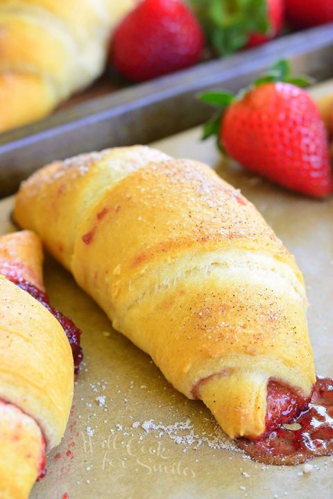 Strawberry Vanilla Crescent Rolls:  Fruity sweet and deliciously aromatic, these...