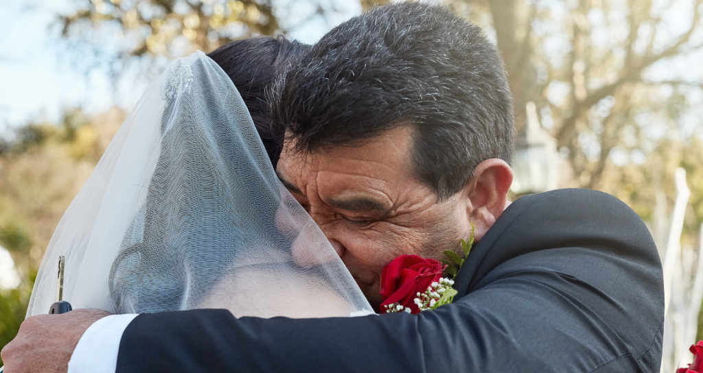   emotional photos of the wedding 