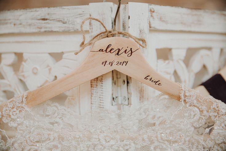 Athens, Tennesee Barn Wedding -- The Overwhelmed Bride Wedding Blog