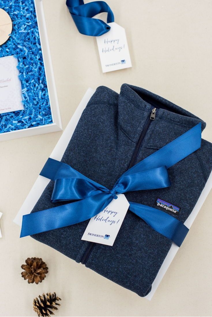 Best Corporate Gifts Ideas : CLIENT GIFTS// Blue and white professional client a...