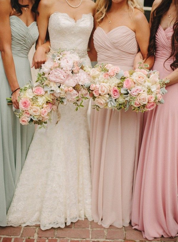 GLAMOROUS VINTAGE WEDDING with mismatched bridesmaid dresses