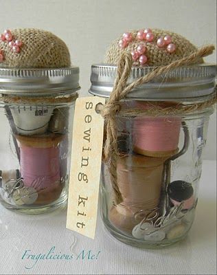 10 Christmas gifts in a jar