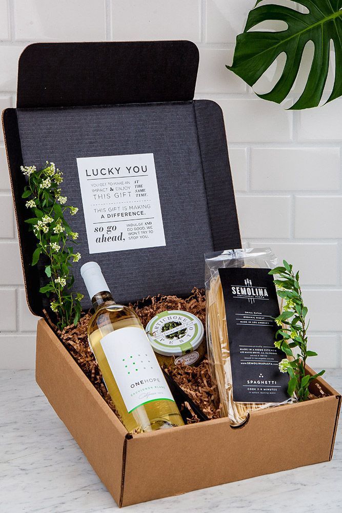 Corporate Gifts Ideas : viaONEHOPE — Endless Summer Gift Box