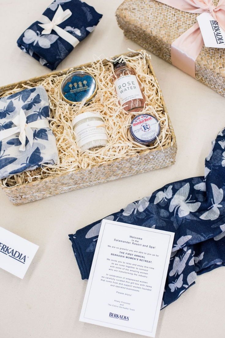 CORPORATE EVENT GIFTS// Navy and pink women's company retreat gift boxes filled ...