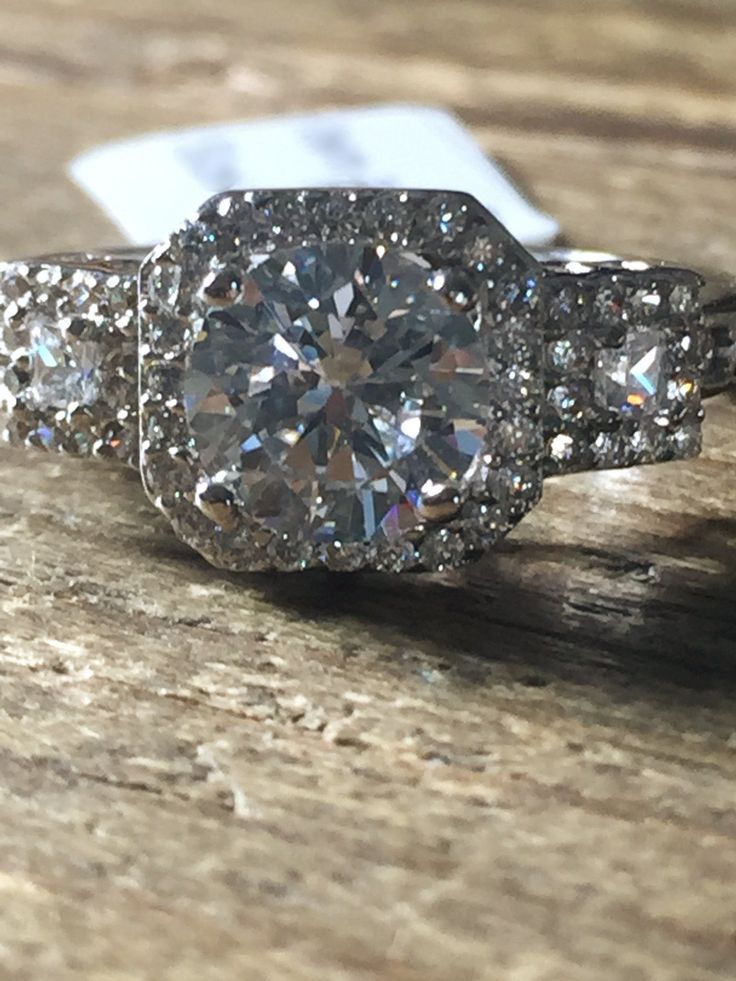 2CT Perfect Round Diamond Cut Halo Russian Lab Diamond Engagement Ring