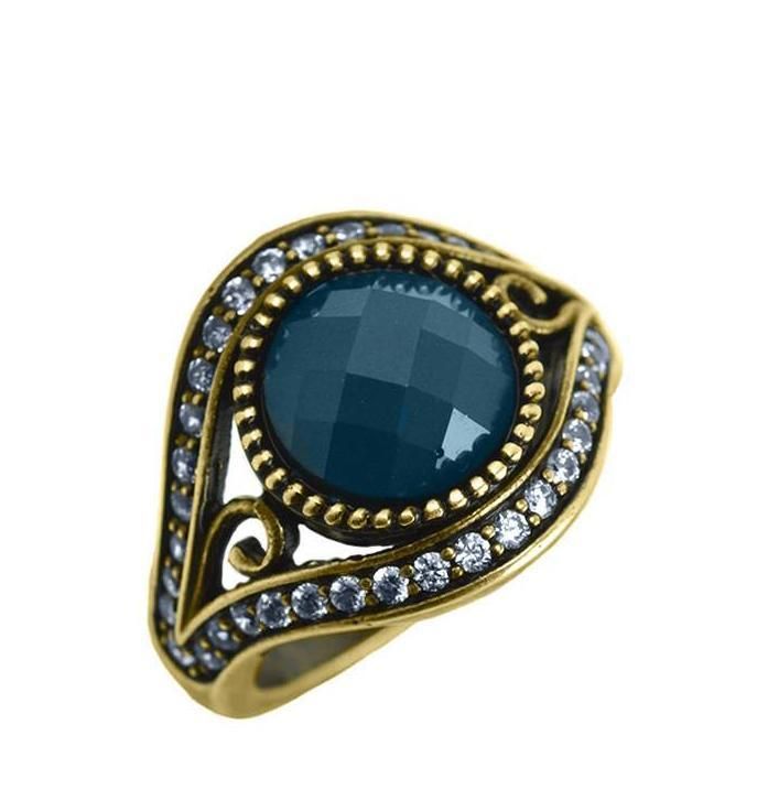 Vintage 14K Gold Checkerboard Cut 6CT Blue Sapphire Ring