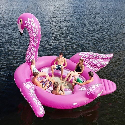 A really big Christmas gifts for teen girls - awesome flamingo float